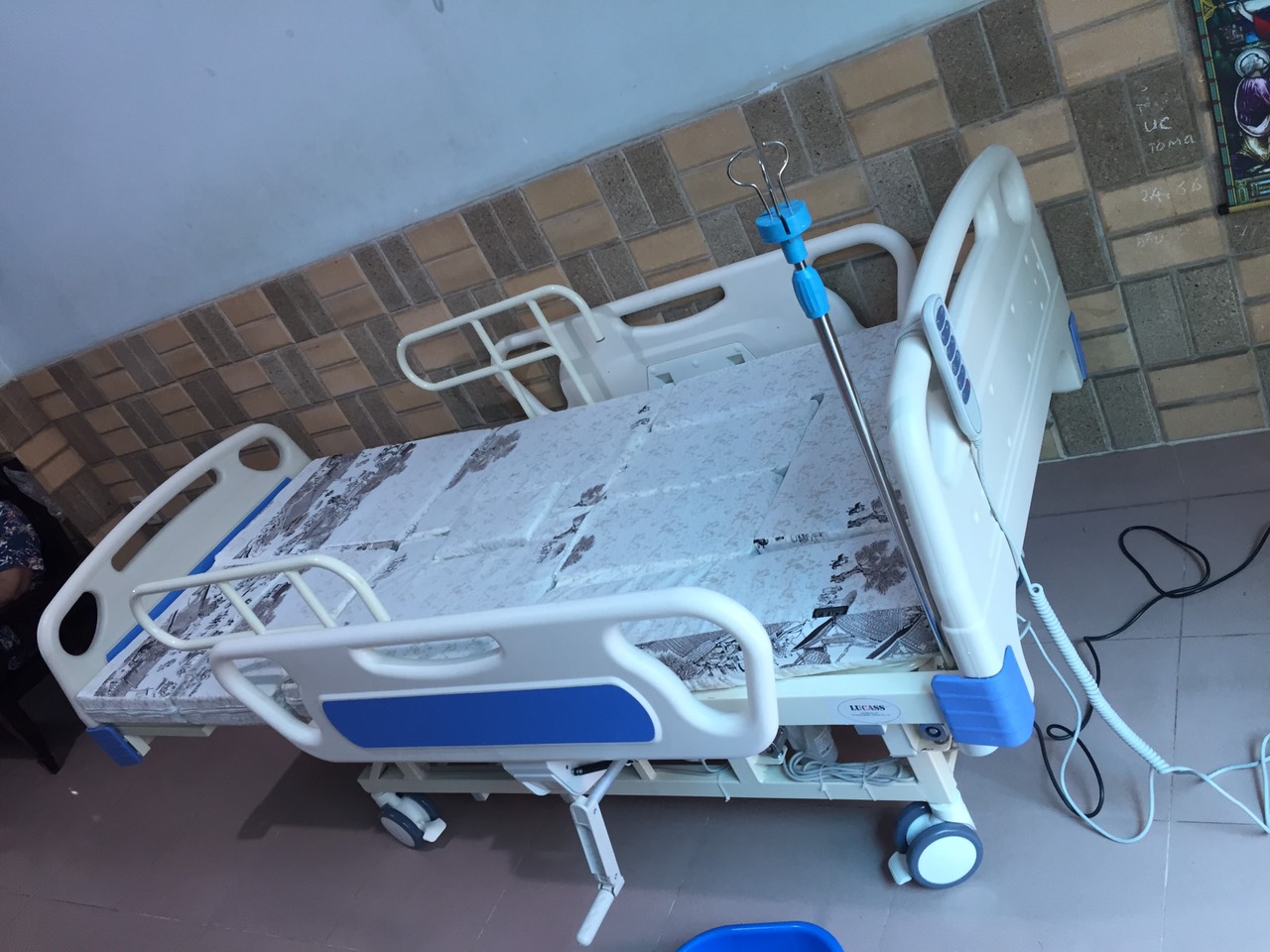 giường bệnh lucass GB4