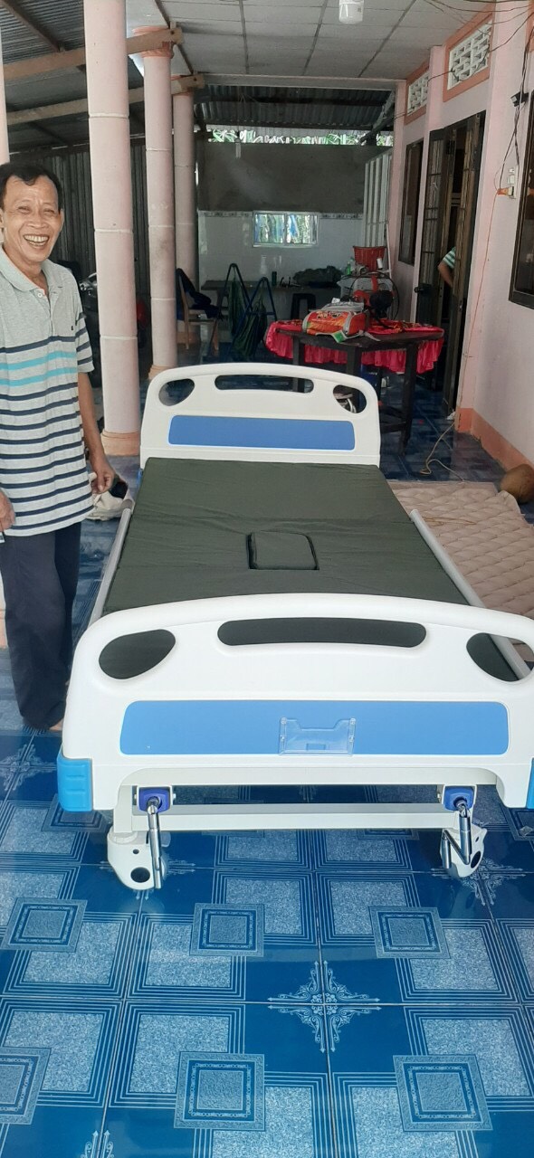 Giường cho người gi&agrave; cao cấp